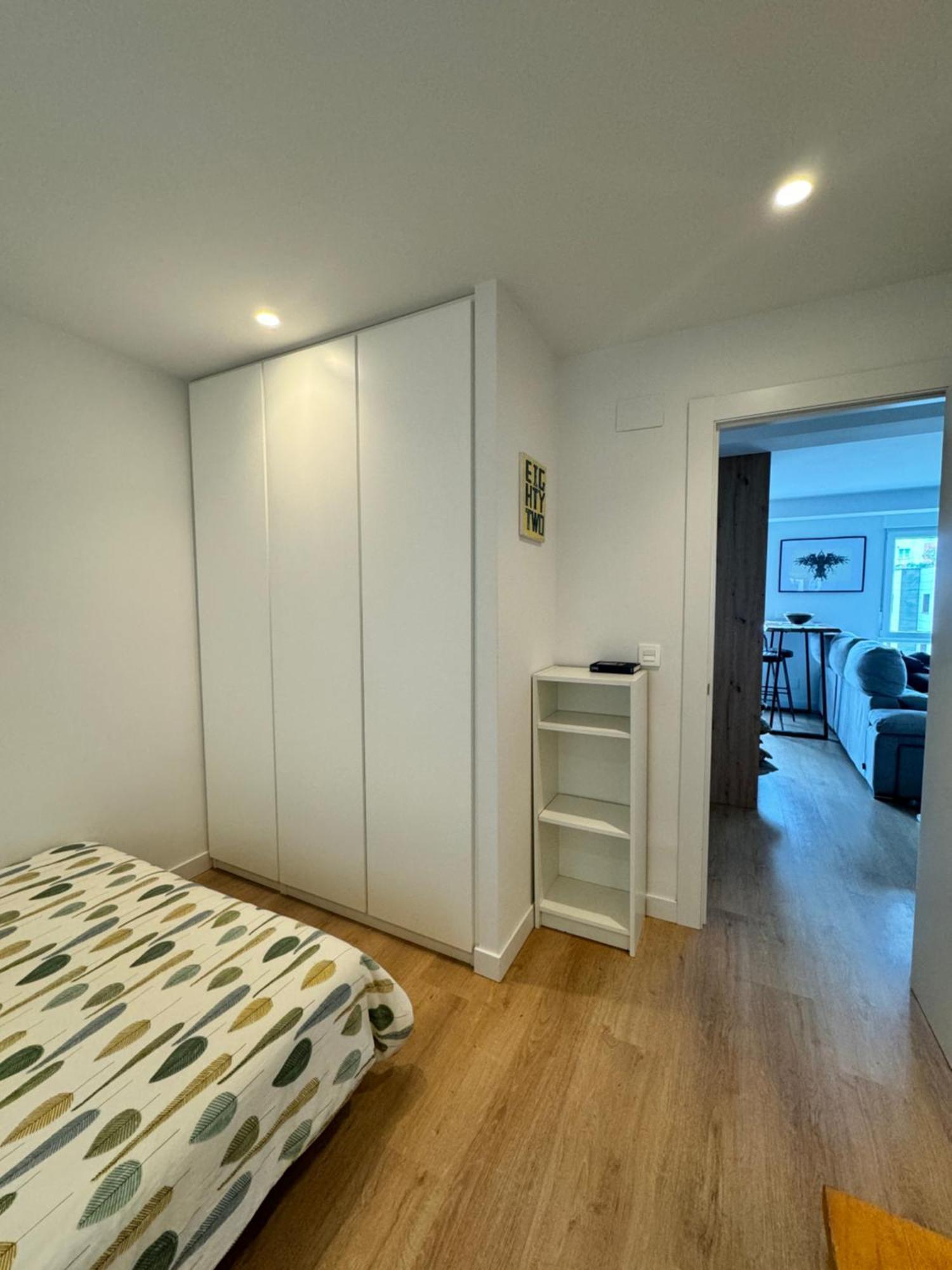 Piso De 2 Habitaciones En Centro, Zona Muy Tranquila Con Playa A 2 Min Andando Хихон Экстерьер фото